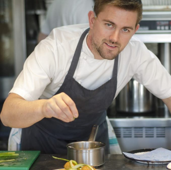 Kitchen Masterclass with Robert Thompson – Perfect Poached Egg